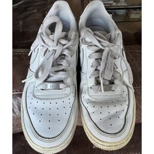 Nike Air Force 1 Low White Leather Sneakers Boys Youth Shoes Used